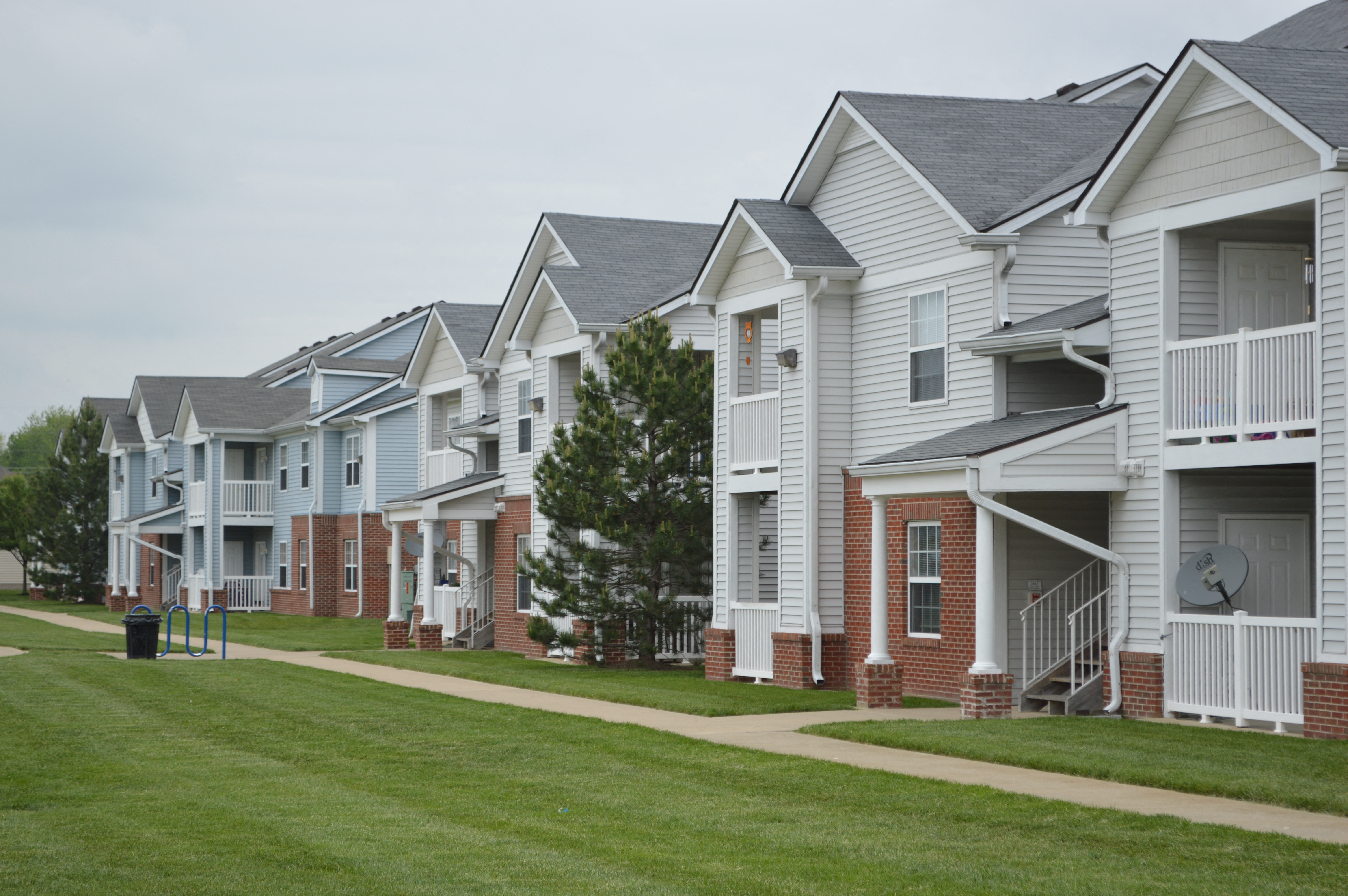 Village Crossing Apartments in Greenwood, IN